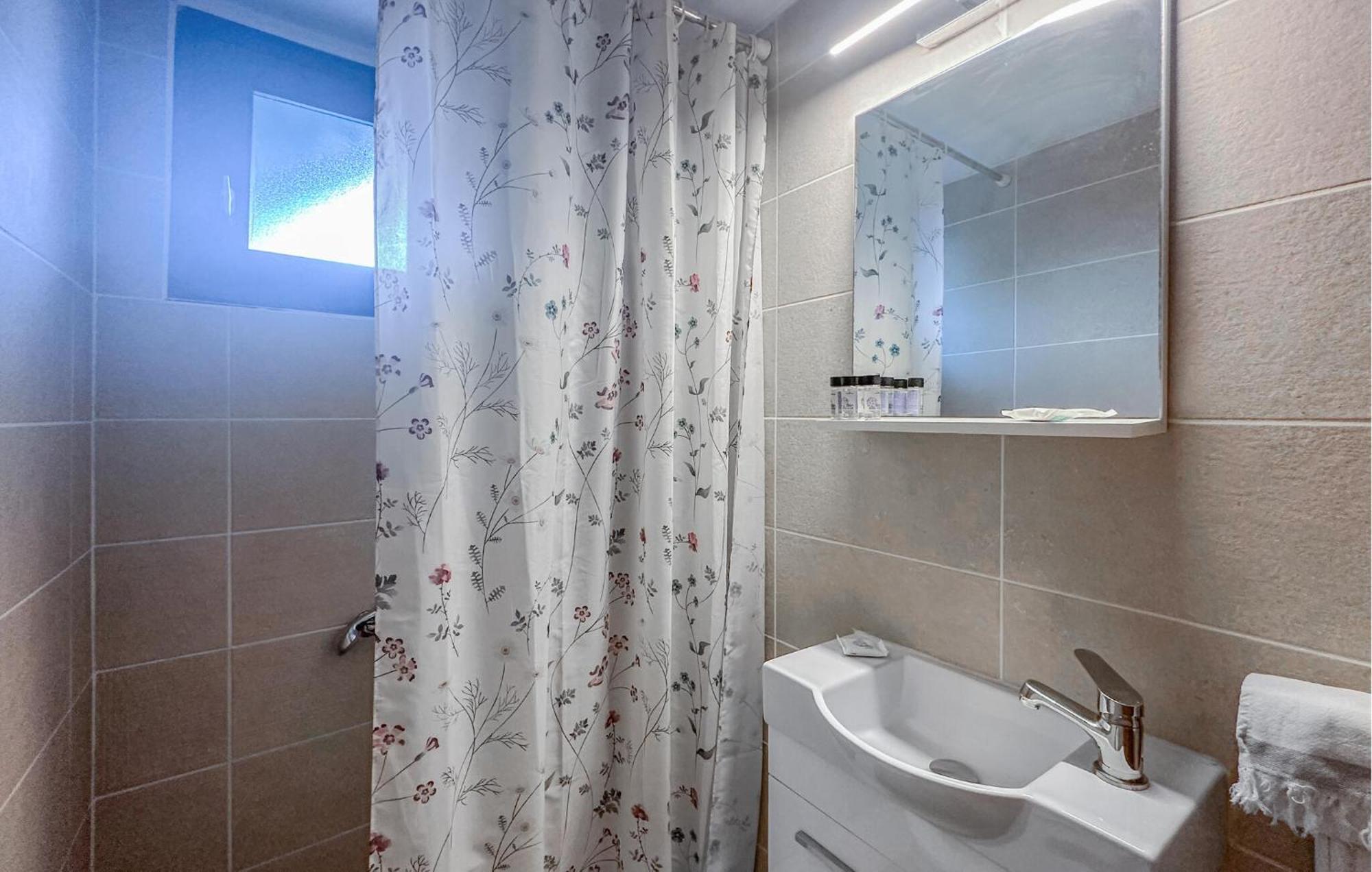 2 Bedroom Lovely Apartment In Leventoxori, Ilias Korakokhórion Buitenkant foto